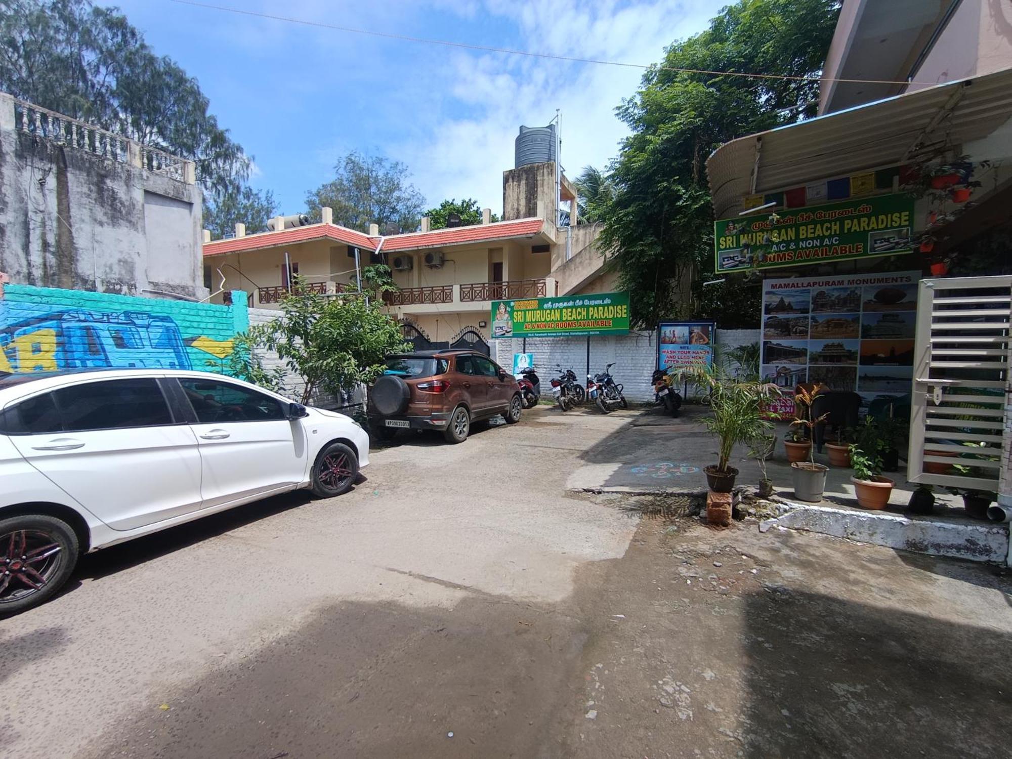Sri Murugan Beach Paradise Hotel مهاباليبورام المظهر الخارجي الصورة