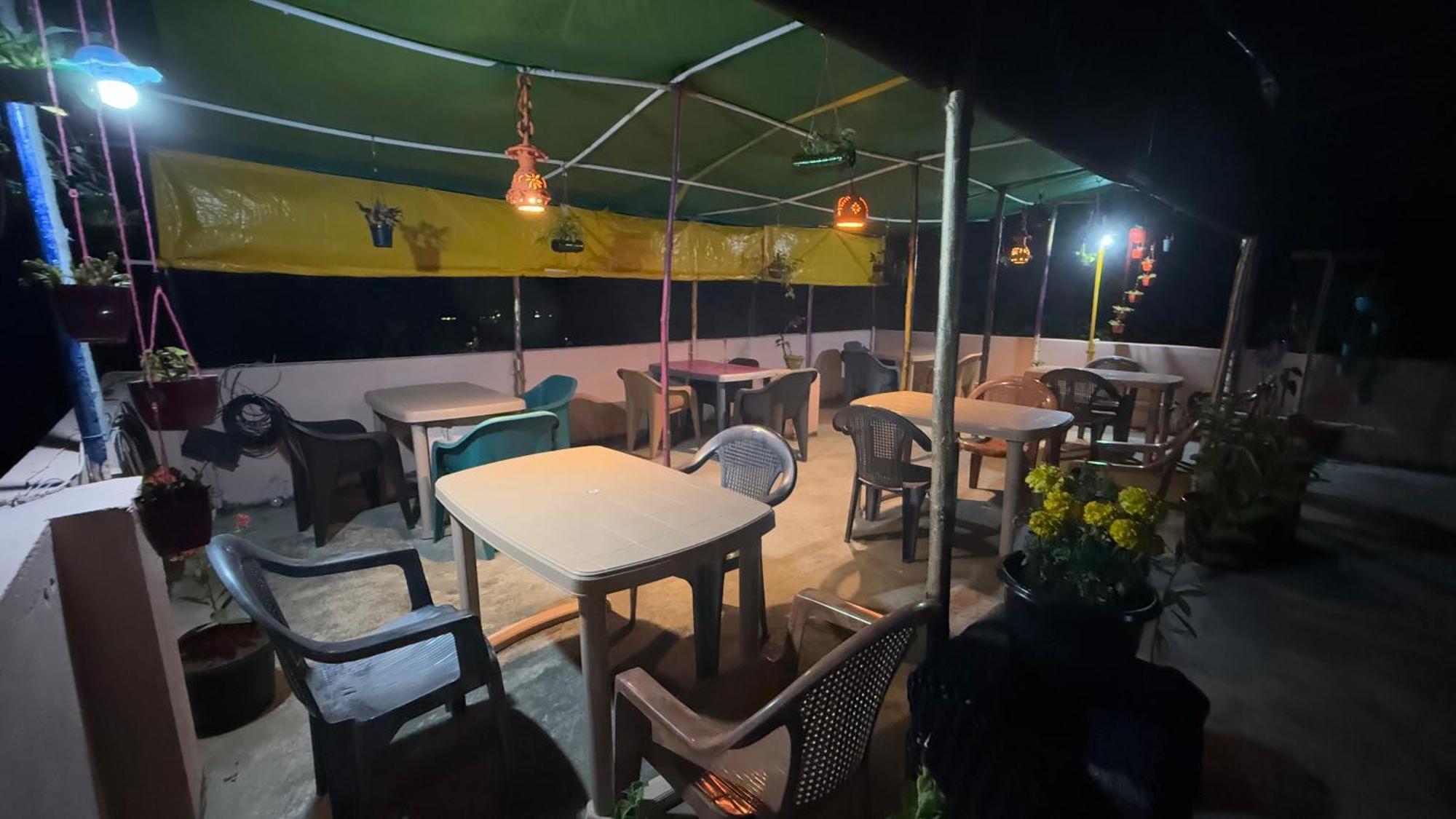 Sri Murugan Beach Paradise Hotel مهاباليبورام المظهر الخارجي الصورة